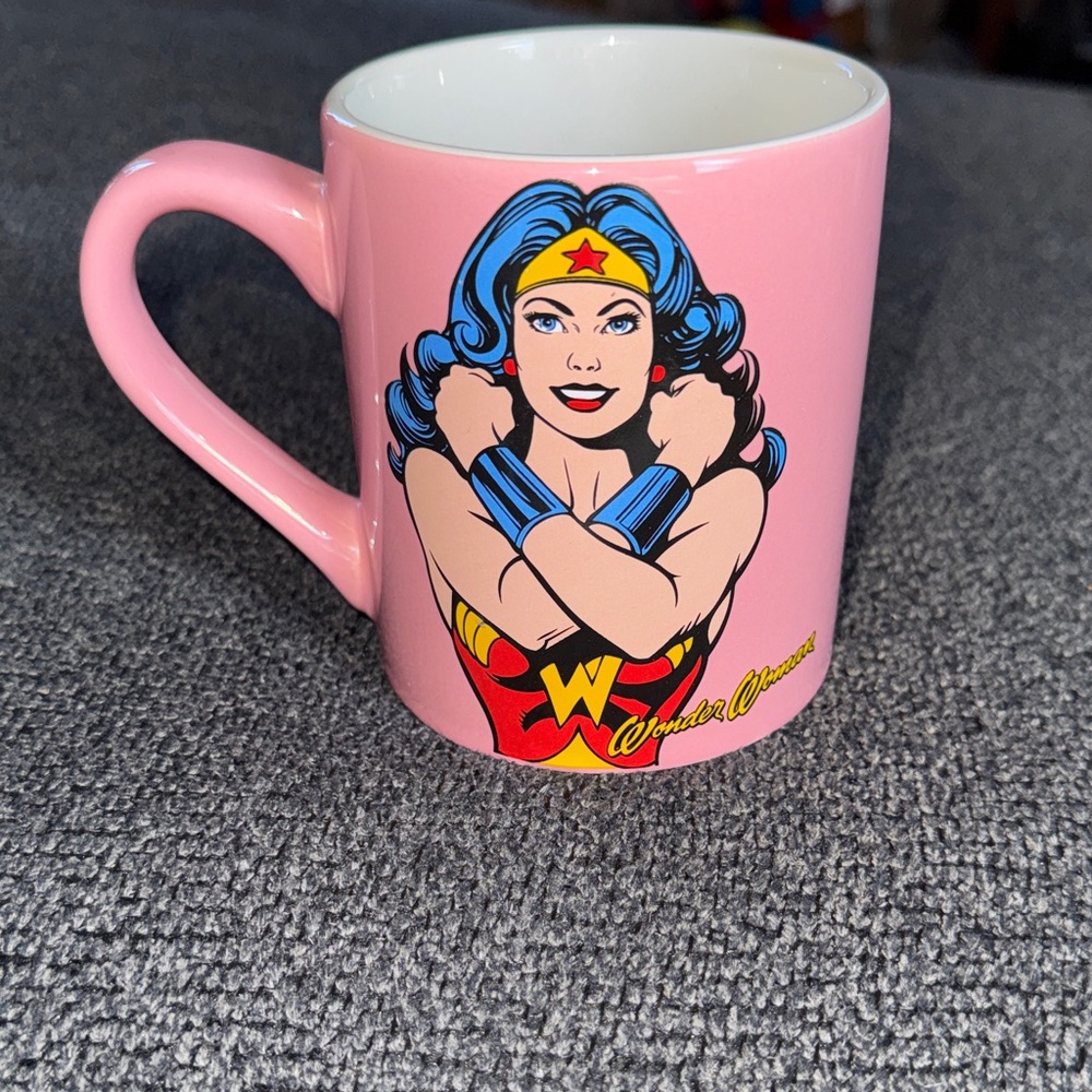DC Comics Wonder Woman Pink Ceramic Mug Cup